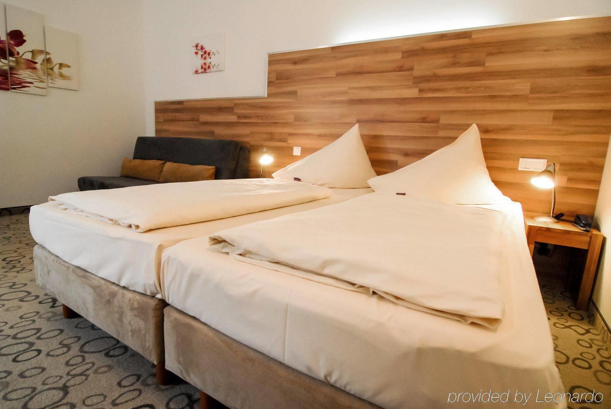 Petul Apart Hotel Am Ruhrbogen 보훔 외부 사진